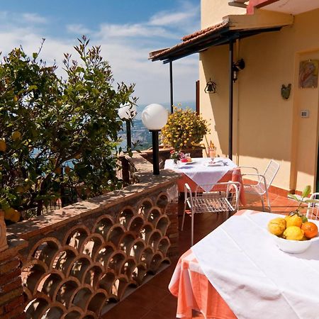 B&B U Palmentu Taormina Exterior photo