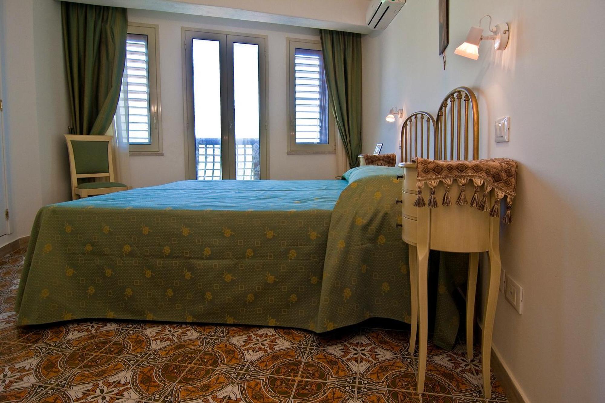 B&B U Palmentu Taormina Exterior photo