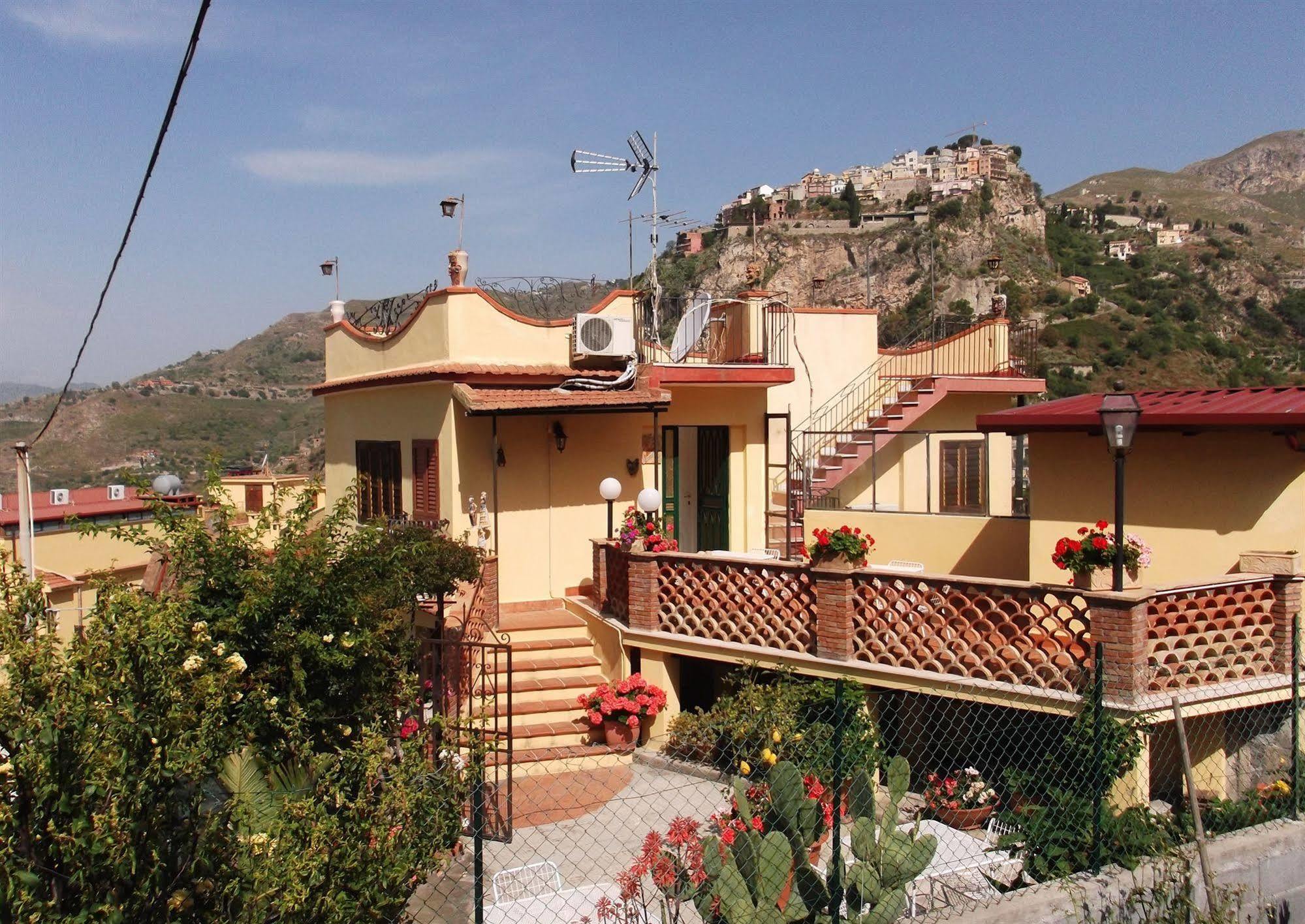 B&B U Palmentu Taormina Exterior photo